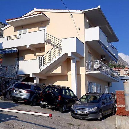 Apartments Tony Stanici - Омиш Экстерьер фото
