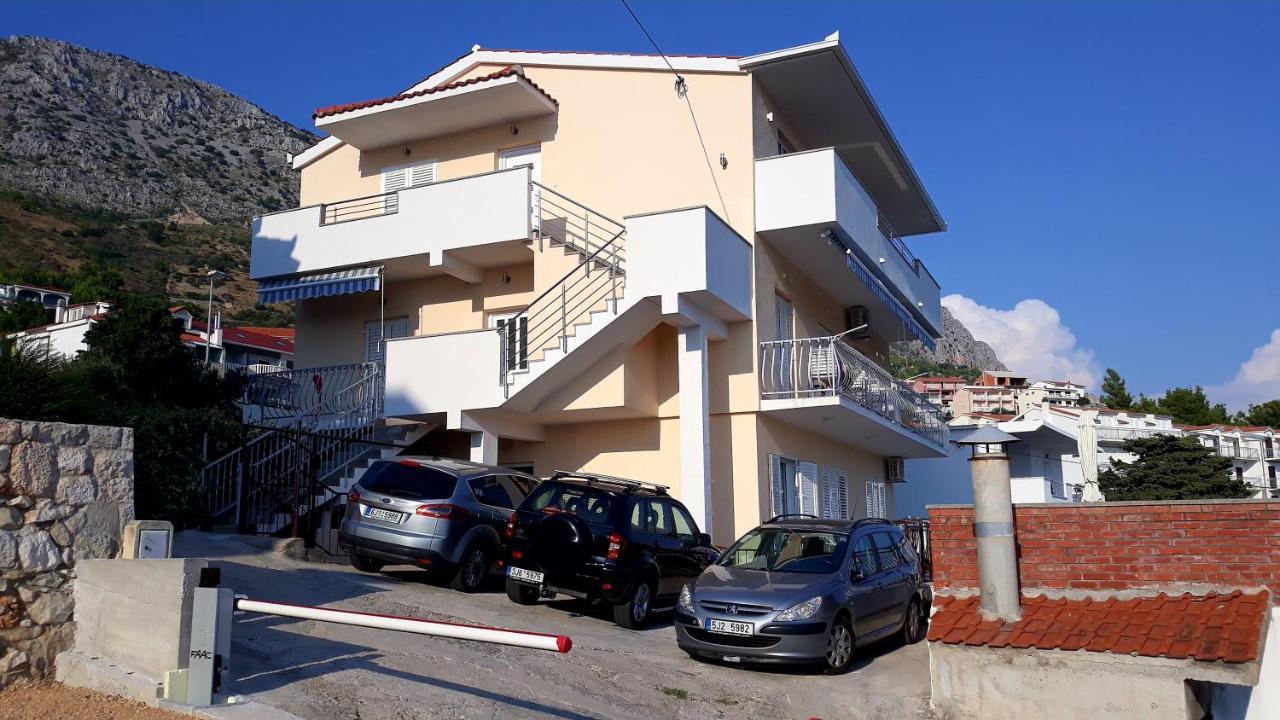 Apartments Tony Stanici - Омиш Экстерьер фото